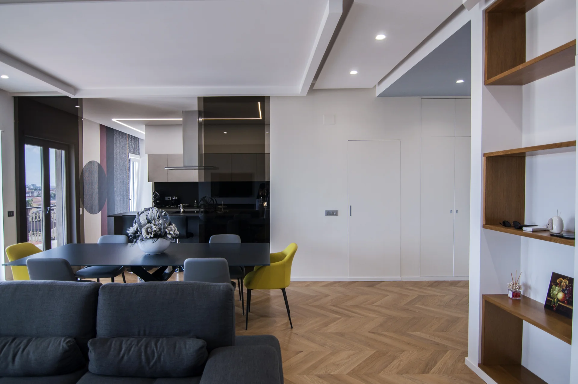 La continuità tra soggiorno e cucina