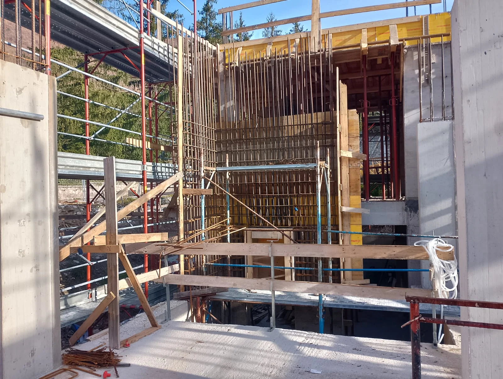 Cantiere di Ussita: strutture e lavorazioni